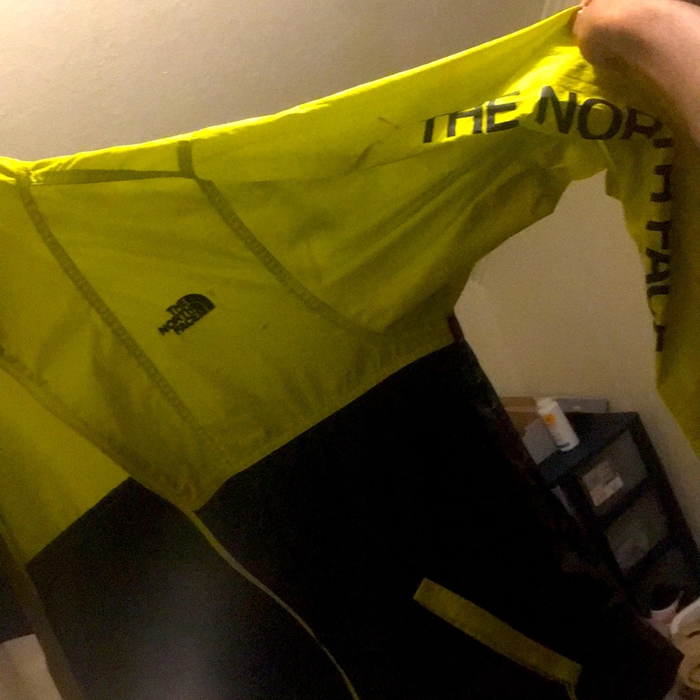 NorthFace Windbreaker